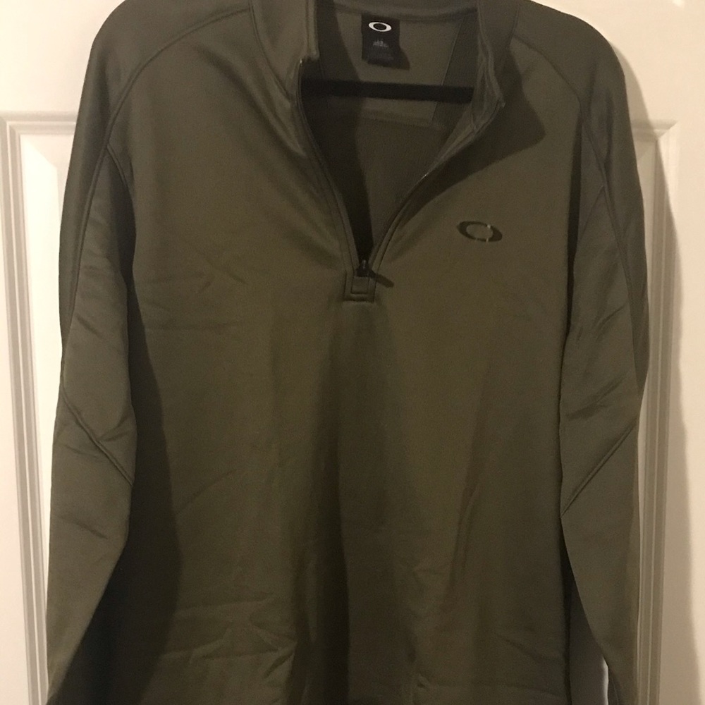 Men’s Oakley Pullover